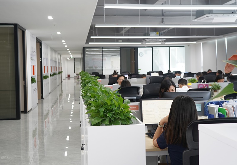 Các hãng có dịch vụ khách hàng chuyên sâu, hỗ trợ từ khảo sát ban đầu đến khâu vận hành sẽ giúp doanh nghiệp yên tâm hơn khi lựa chọn thiết bị.